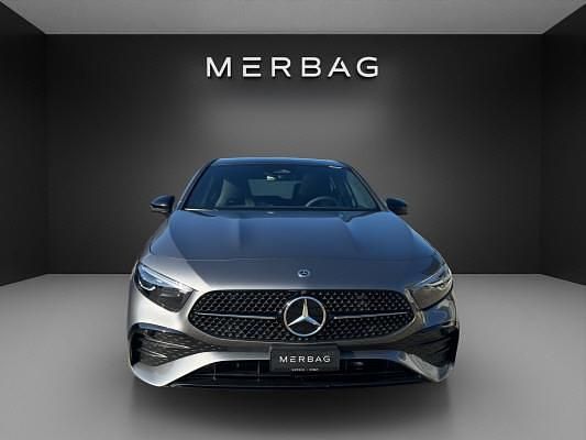 Gebraucht Mercedes A200 163 PS (119 kW) 2025 Grau Limousine