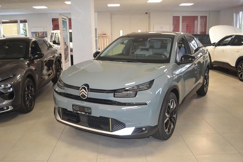 Neu Citroën C4 145 PS (106 kW) 2025 Grün Limousine