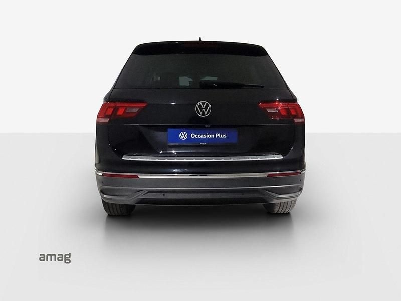 Gebraucht VW Tiguan Life 190 PS (139 kW) 2021 Deepblack perleffekt SUV