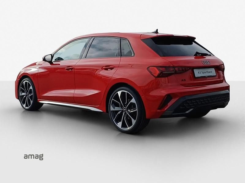 Neu Audi A3 Attraction 150 PS (110 kW) 2025 Progressivrot metallic Limousine