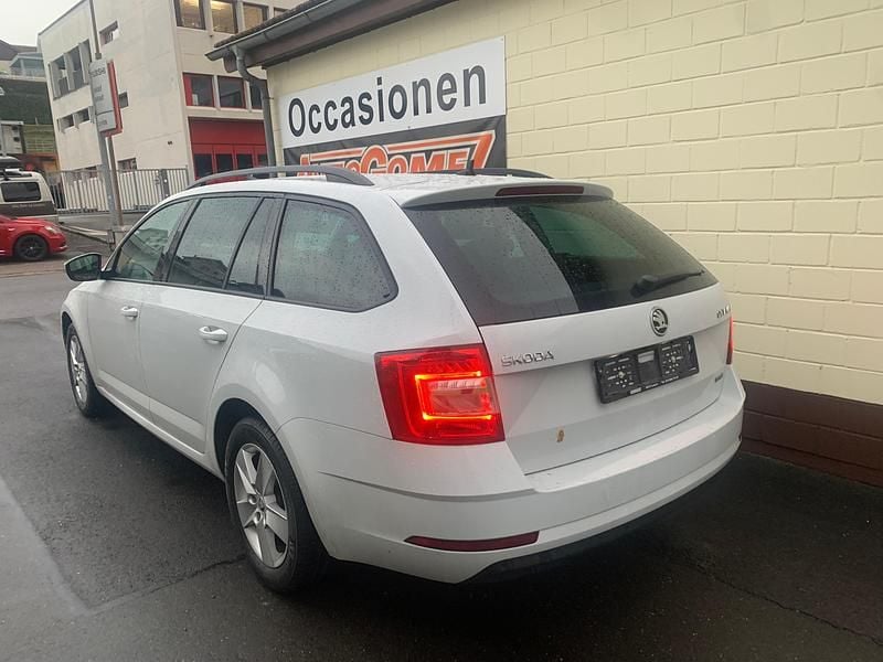 Gebraucht Skoda Octavia 130 PS (95 kW) 2020