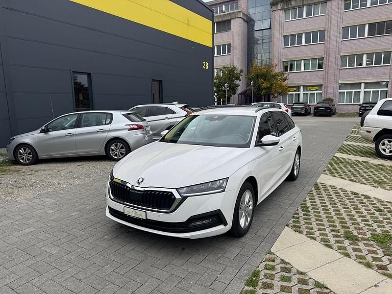 Gebraucht 2022 Skoda Octavia Ambition Kombi | CHF 16’499 (Fairer Preis) - Bild 1/4