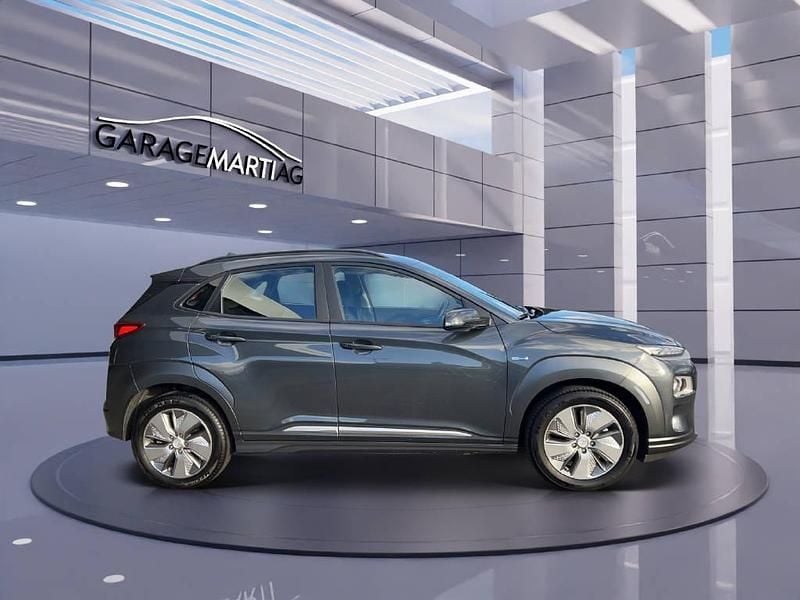 Gebraucht Hyundai Kona 100 kW (136 PS) 2020 Grau SUV