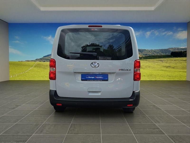 Neu Toyota Proace Active 120 PS (88 kW) 2025 Van / Kleinbus