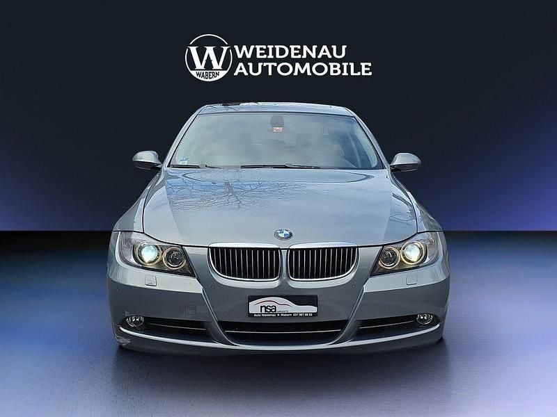 Gebraucht 2005 BMW 330 Comfort Edition Limousine | CHF 13’999 (Fairer Preis) - Bild 1/4