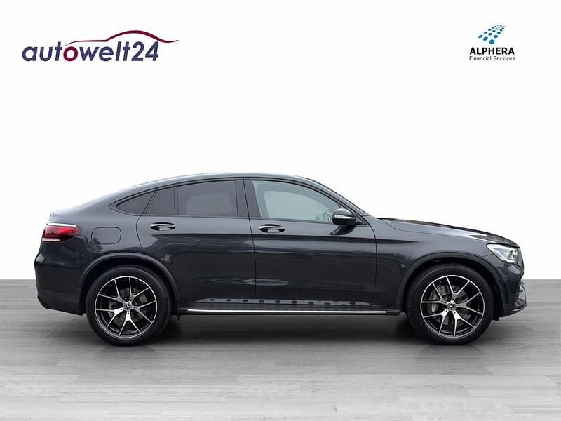 Gebraucht Mercedes GLC300 AMG line 258 PS (189 kW) 2021 Grau Coupé