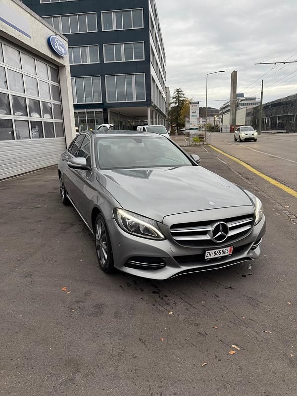 Gebraucht 2015 Mercedes C180 AMG line | CHF 11’200 (Teuer) - Bild 1/4