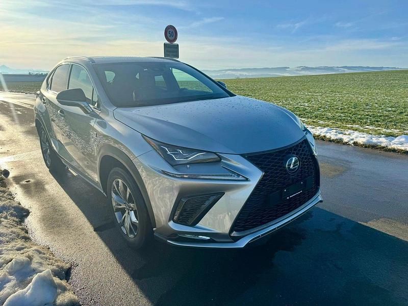 Gebraucht Lexus NX300h E-FOUR 197 PS (144 kW) 2021 SUV