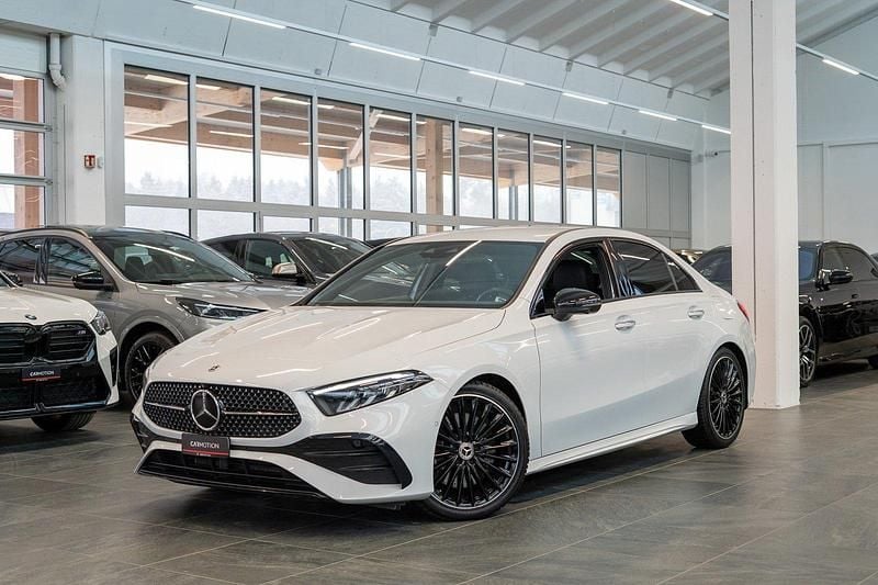 Gebraucht 2023 Mercedes A250 AMG line Limousine | CHF 37’980 (Fairer Preis) - Bild 1/4