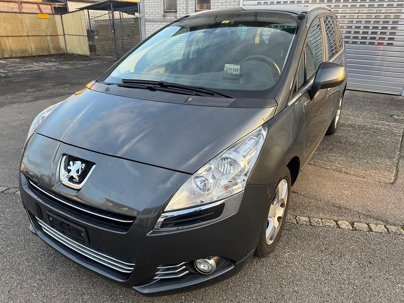 Gebraucht 2012 Peugeot 5008 | CHF 2’500 (Fairer Preis) - Bild 1/4