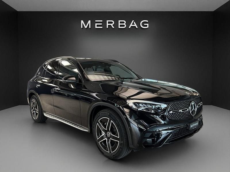 Gebraucht Mercedes GLC300e AMG line 258 PS (189 kW) 2025 SUV