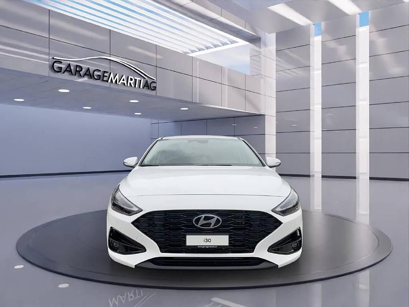 Neu Hyundai i30 140 PS (102 kW) 2025 Weiss Limousine
