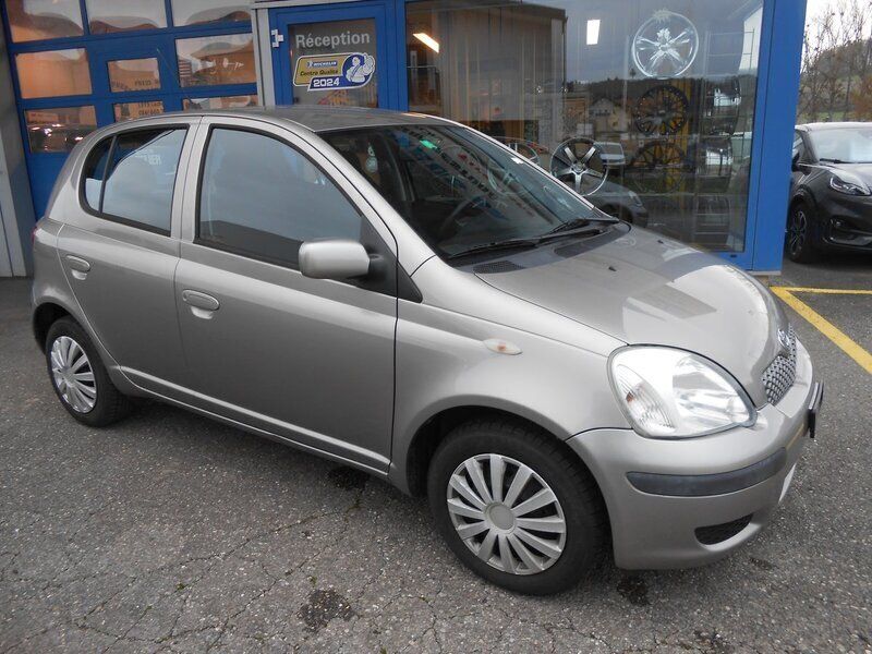 Gebraucht 2003 Toyota Yaris Luna Kleinwagen | CHF 3’300 (Guter Preis) - Bild 1/4