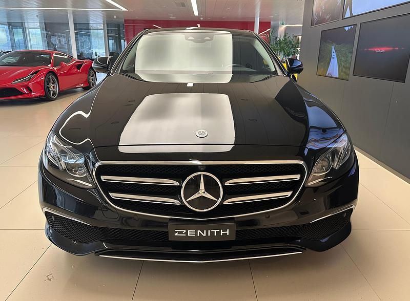 Gebraucht Mercedes E200 184 PS (135 kW) 2019 Schwarz Limousine
