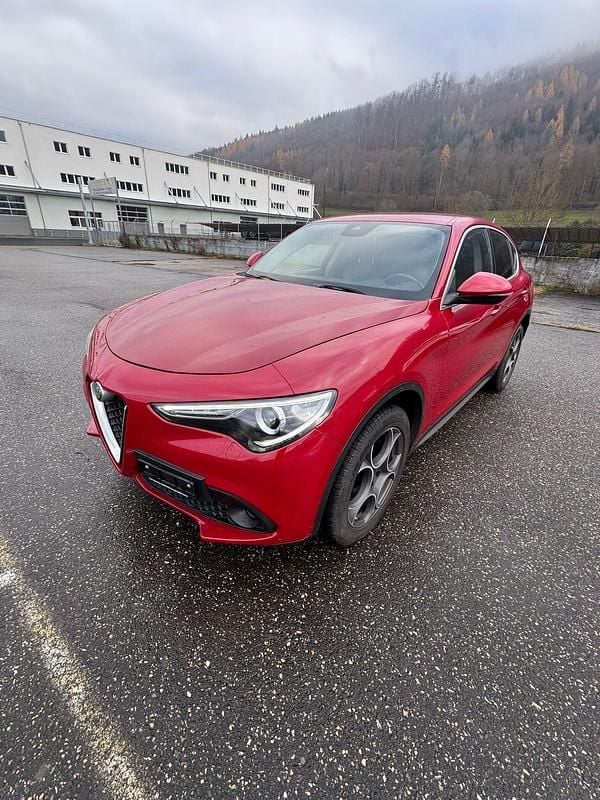 Gebraucht 2017 Alfa Romeo Stelvio Executive SUV | CHF 21’000 (Fairer Preis) - Bild 1/4