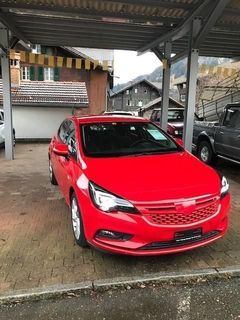 Rot Gebraucht 2018 Opel Astra Excellence Limousine | CHF 12’500 - Bild 1/4