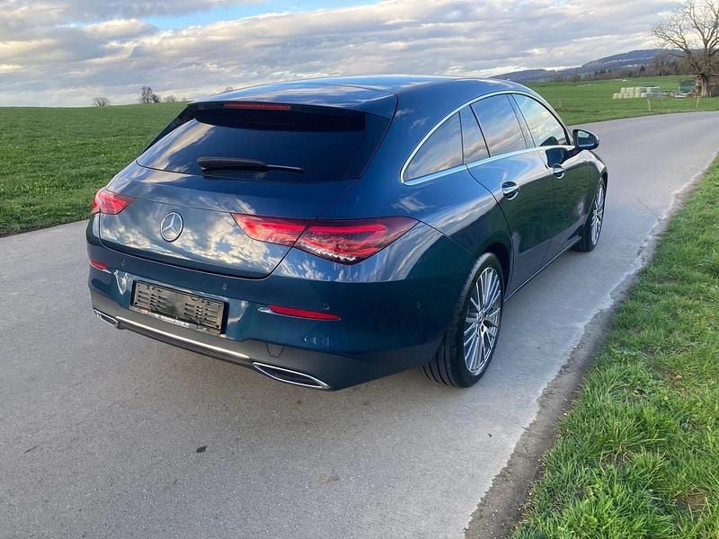 Gebraucht Mercedes CLA200 Shooting Brake 163 PS (119 kW) 2020 Kombi