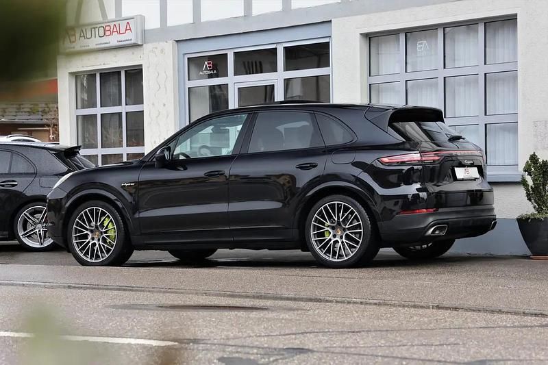 Gebraucht Porsche Cayenne 462 PS (339 kW) 2026 Schwarz SUV