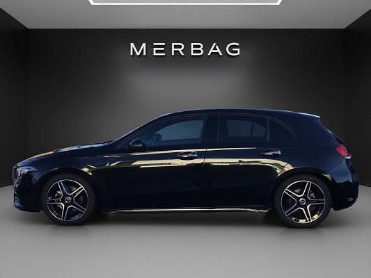 Gebraucht Mercedes A180 AMG line 136 PS (100 kW) 2022 Schwarz Limousine