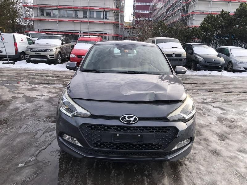 Gebraucht 2015 Hyundai i20 | CHF 3’750 - Bild 1/4