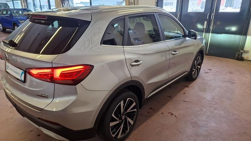 Neu MG ZS Luxury 196 PS (144 kW) 2026 Silber Kombi