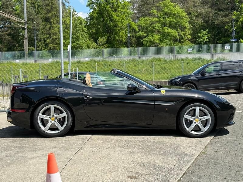 Gebraucht Ferrari California 560 PS (411 kW) 2017 Cabrio