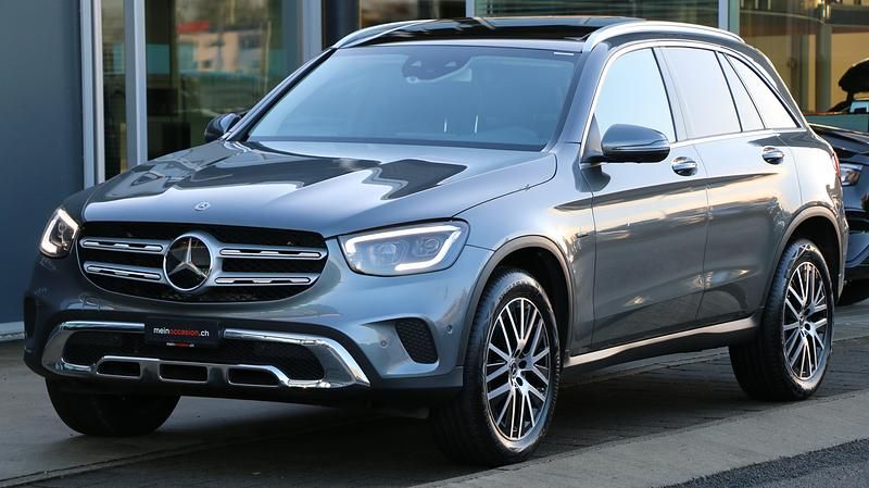Gebraucht Mercedes GLC300e 211 PS (155 kW) 2020