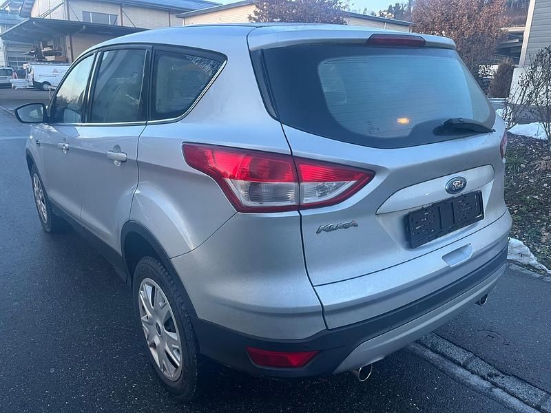 Gebraucht Ford Kuga 140 PS (102 kW) 2013 SUV