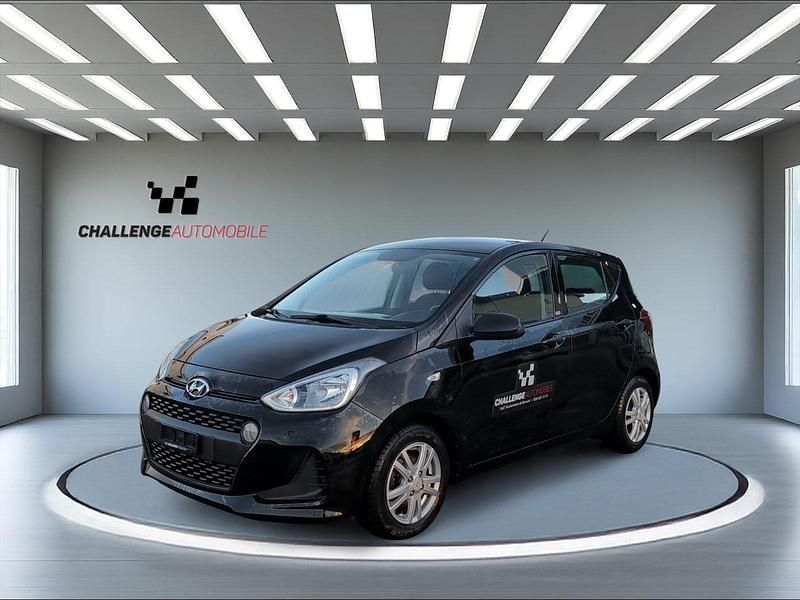 Gebraucht Hyundai i10 67 PS (49 kW) 2017 Schwarz Kleinwagen
