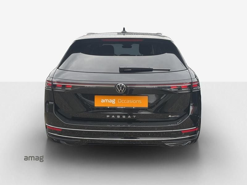 Gebraucht VW Passat Elegance 193 PS (141 kW) 2025 Grenadill black metallic Kombi