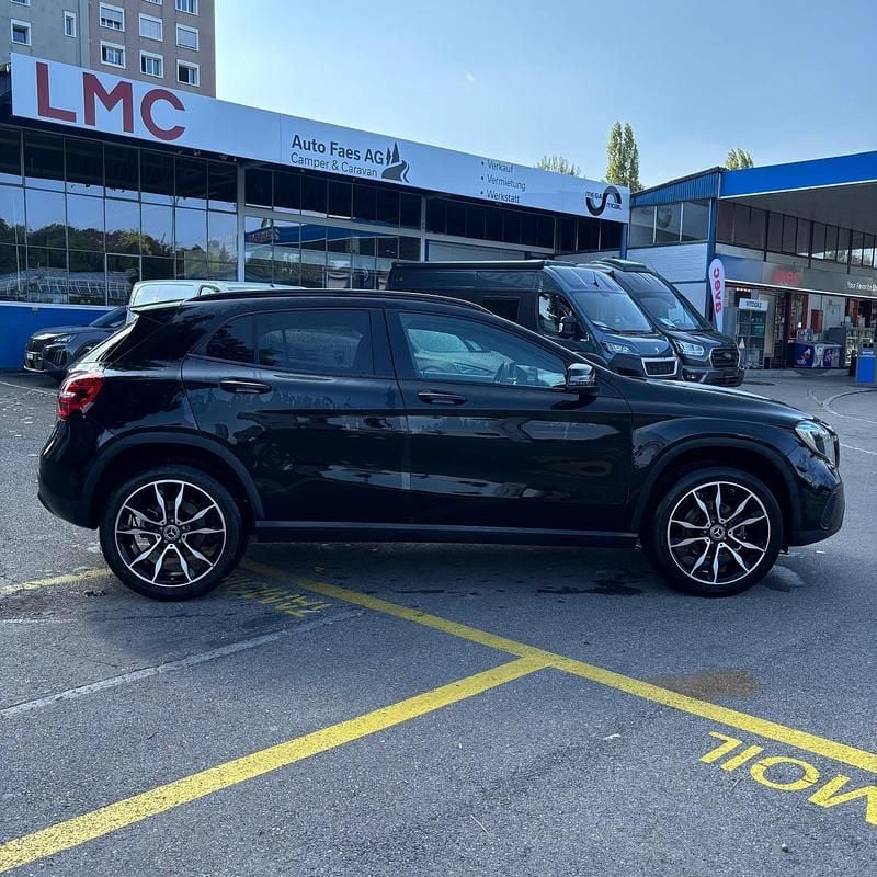 Gebraucht Mercedes GLA200 Night 156 PS (114 kW) 2019 SUV