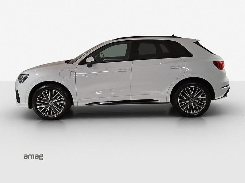 Gebraucht Audi Q3 Attraction 245 PS (180 kW) 2022 Gletscherweiss metallic SUV