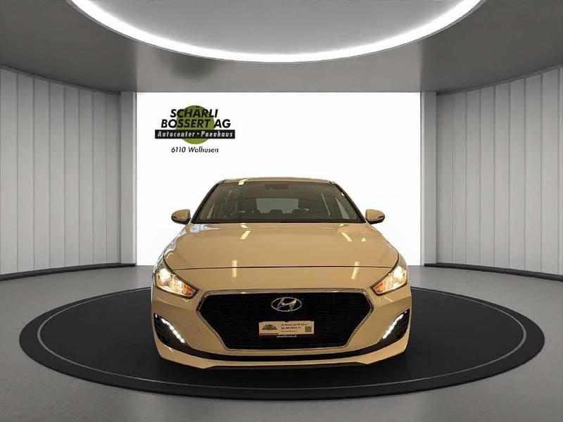 Gebraucht Hyundai i30 140 PS (102 kW) 2020 Weiss Limousine