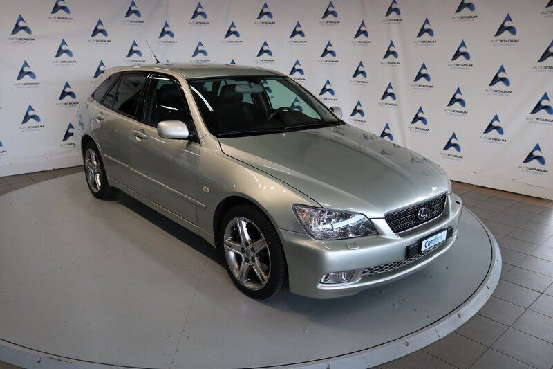 Gebraucht 2001 Lexus IS300 Kombi | CHF 7’900 - Bild 1/4