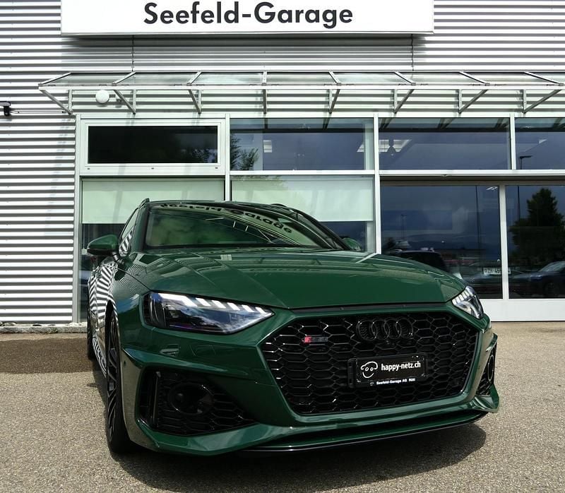 Gebraucht Audi RS4 Exclusive 450 PS (330 kW) 2022 Grün Kombi