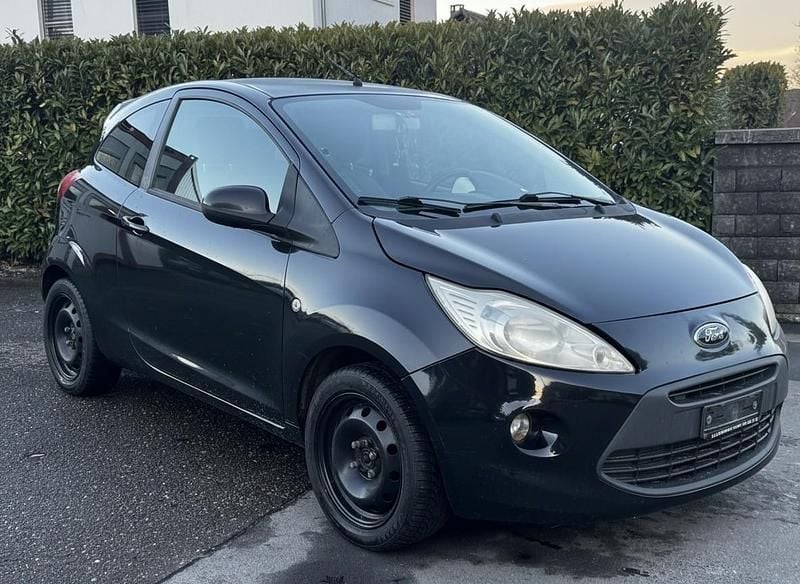 Gebraucht Ford Ka Trend 69 PS (50 kW) 2011 Kleinwagen