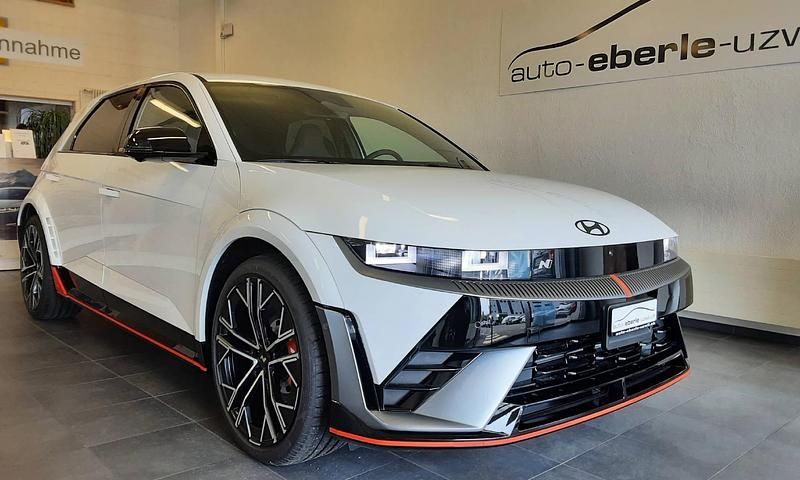 Neu Hyundai Ioniq 478 kW (650 PS) 2025 Weiss Kleinwagen