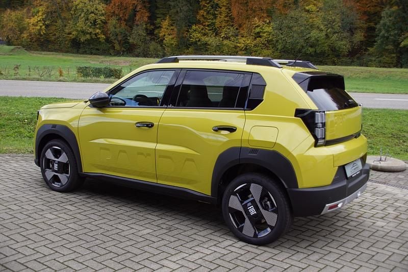 Neu Fiat Grande Panda La Prima 83 kW (113 PS) 2025 Kleinwagen