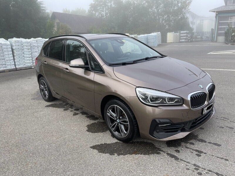 Gebraucht BMW 220 Active Tourer Sport Line 190 PS (139 kW) 2021 Van / Kleinbus