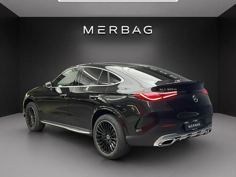 Neu Mercedes GLC300 197 PS (144 kW) 2025 Schwarz Coupé