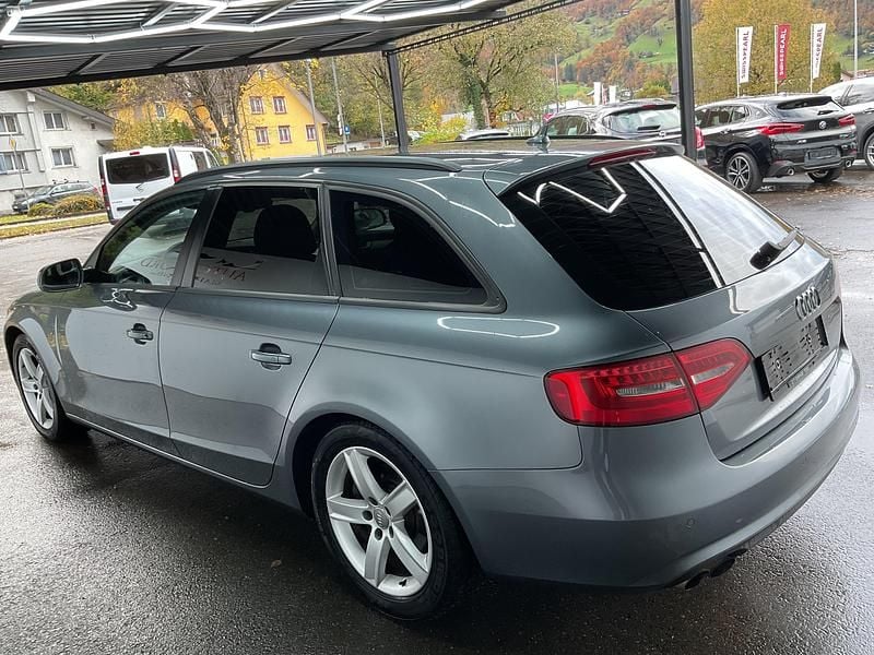 Gebraucht Audi A4 177 PS (130 kW) 2012 Kombi