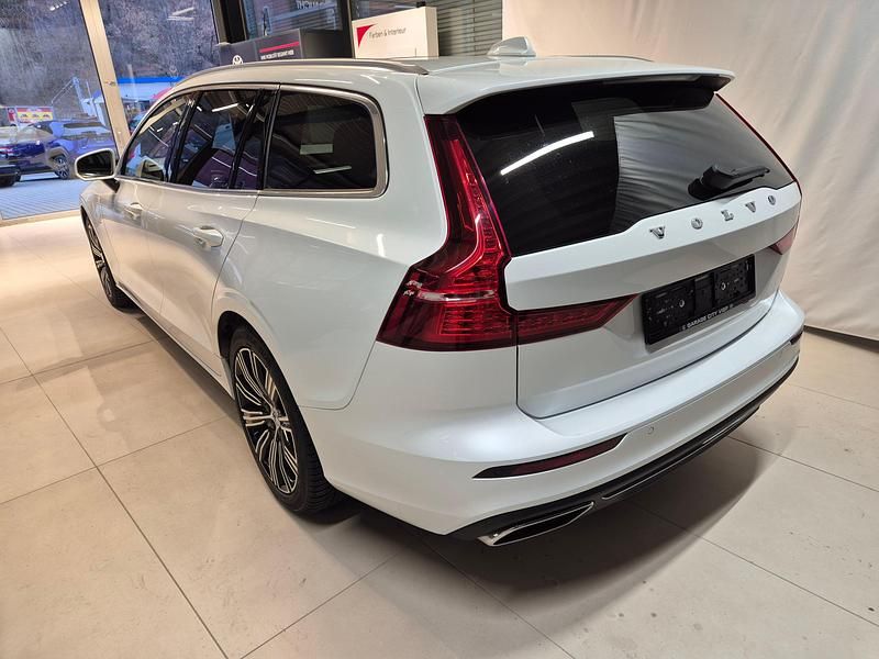 Gebraucht Volvo V60 Inscription 392 PS (288 kW) 2019 Kombi