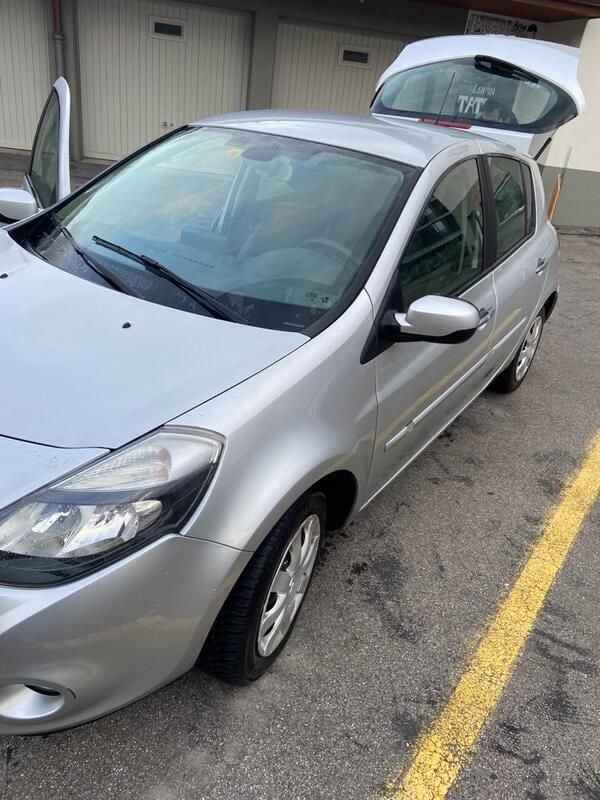 Gebraucht Renault Clio II Exception 112 PS (82 kW) 2009