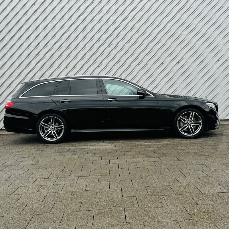 Gebraucht Mercedes E220 AMG line 194 PS (142 kW) 2019
