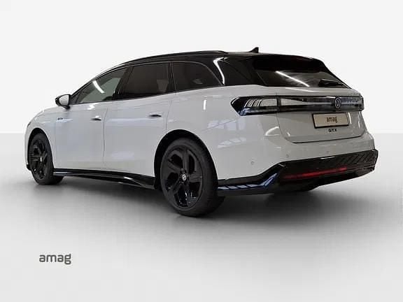 Neu VW ID.7 GTX 250 kW (340 PS) 2026 Gletscherweiss metallic  dachlackierung schwarz uni Kombi