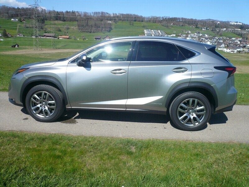 Gebraucht Lexus NX300h 197 PS (144 kW) 2015 SUV
