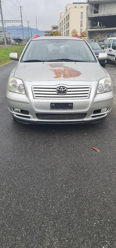 Gebraucht 2003 Toyota Avensis Sol Kombi | CHF 1’200 (Guter Preis) - Bild 1/4