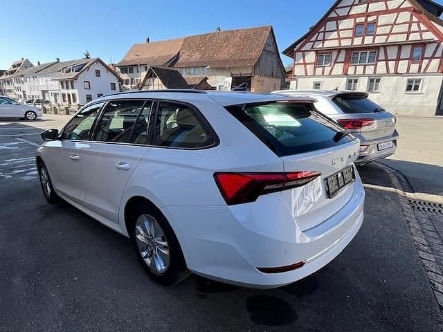 Gebraucht Skoda Octavia Ambition 110 PS (80 kW) 2022 Kombi