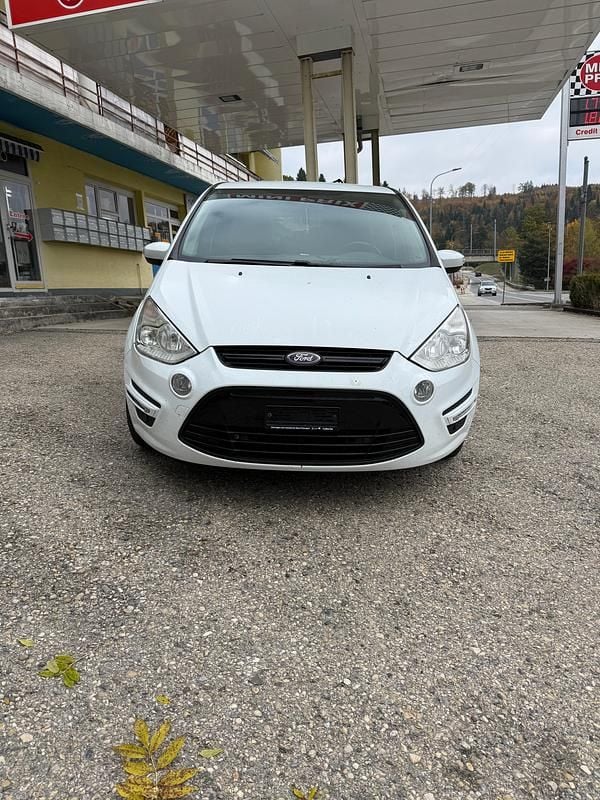 Gebraucht 2012 Ford S-MAX Titanium Van / Kleinbus | CHF 3’000 (Superpreis) - Bild 1/4
