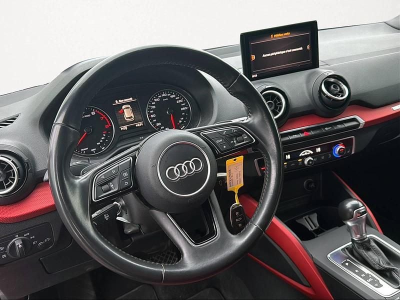 Gebraucht Audi Q2 Sport 190 PS (139 kW) 2017 Rot SUV